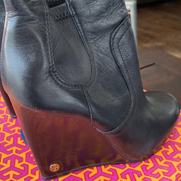 TORY BURCH BOOTS!!! - Picture 7 of 8